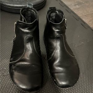 Sharpen Ivy Chelsea boots size 41